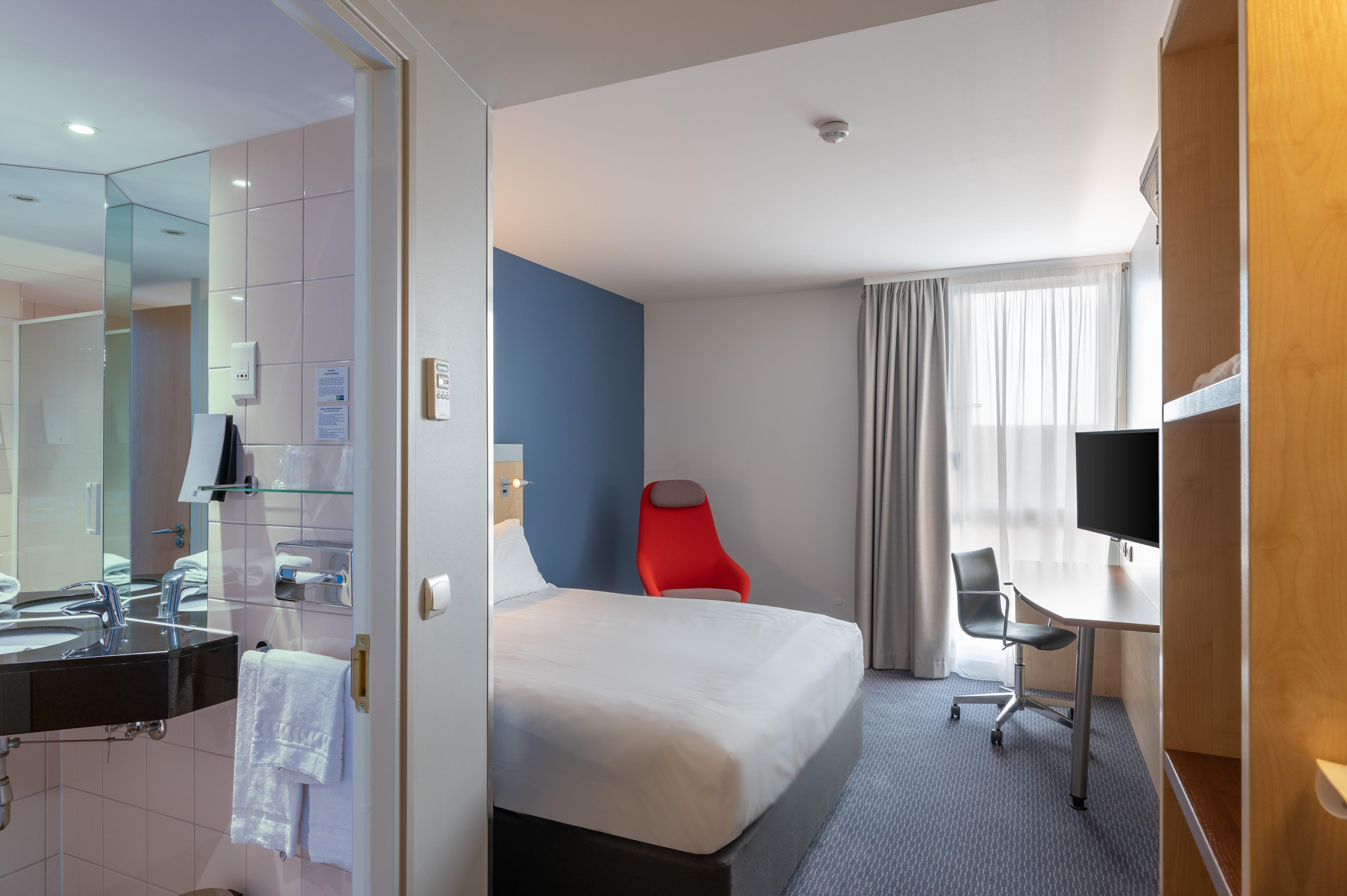 Holiday Inn Express Saint-Nazaire By Ihg Esterno foto