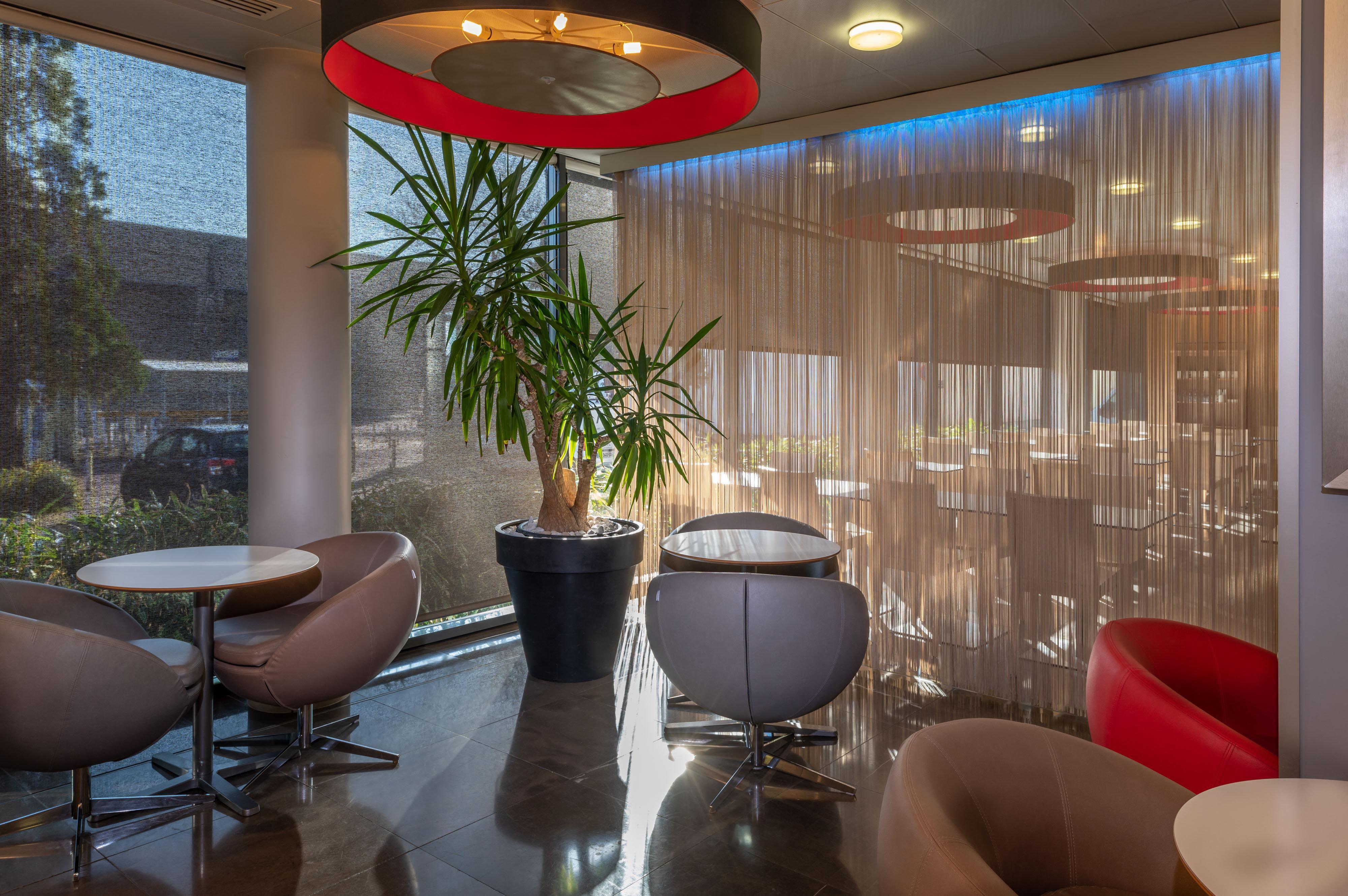 Holiday Inn Express Saint-Nazaire By Ihg Esterno foto