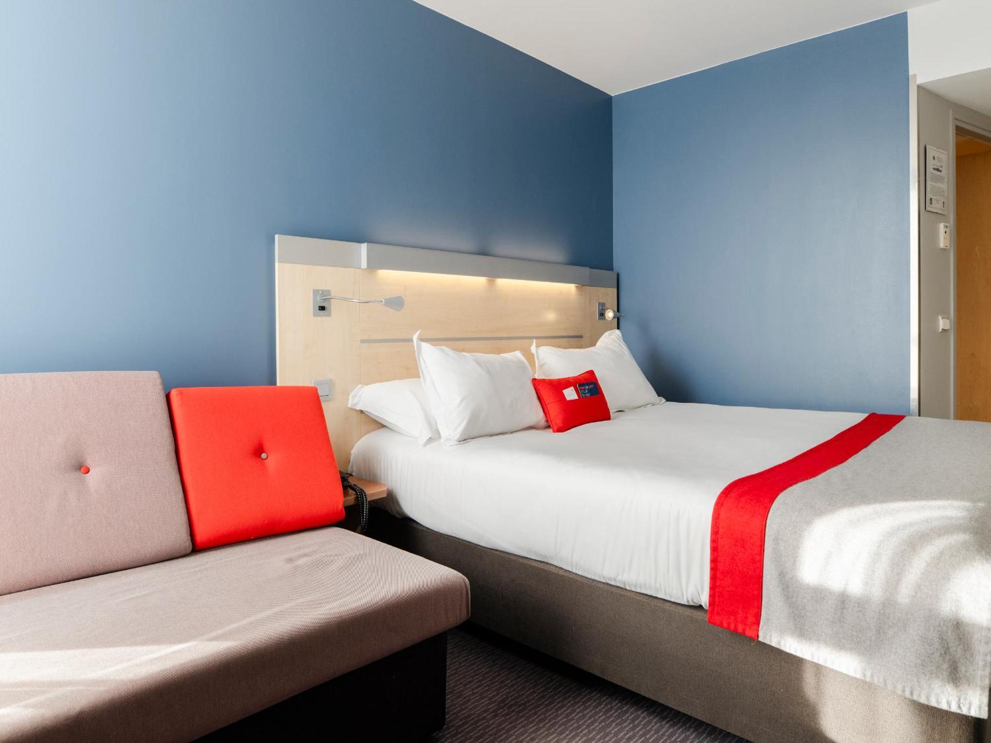 Holiday Inn Express Saint-Nazaire By Ihg Esterno foto