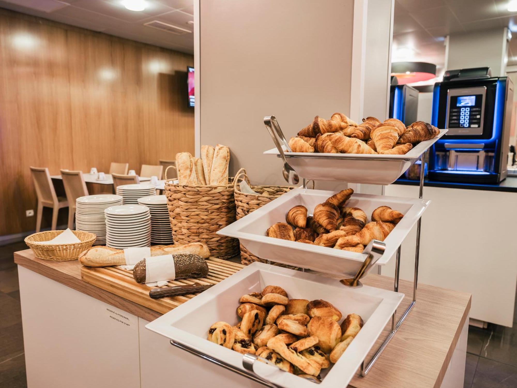 Holiday Inn Express Saint-Nazaire By Ihg Esterno foto