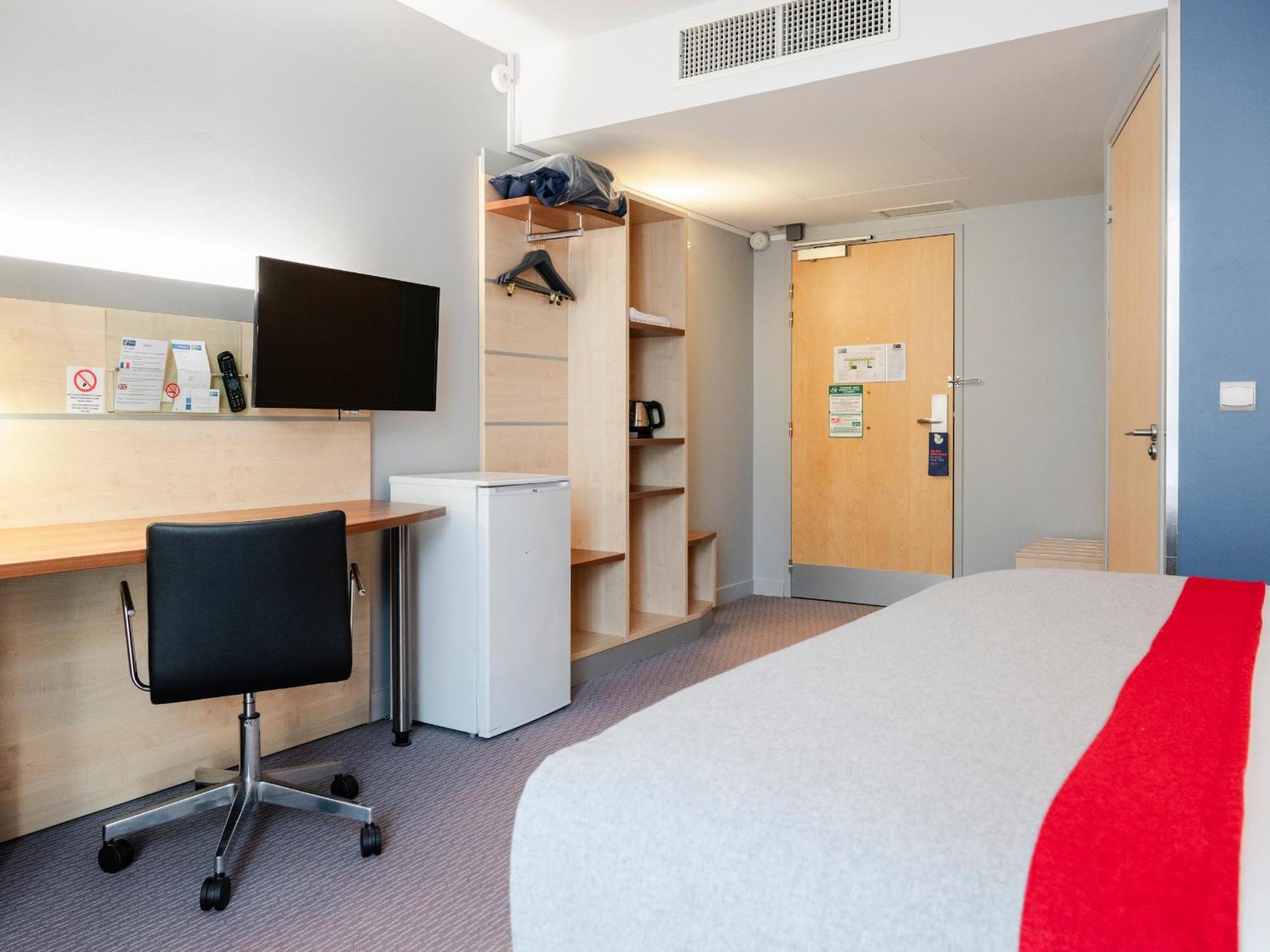 Holiday Inn Express Saint-Nazaire By Ihg Esterno foto