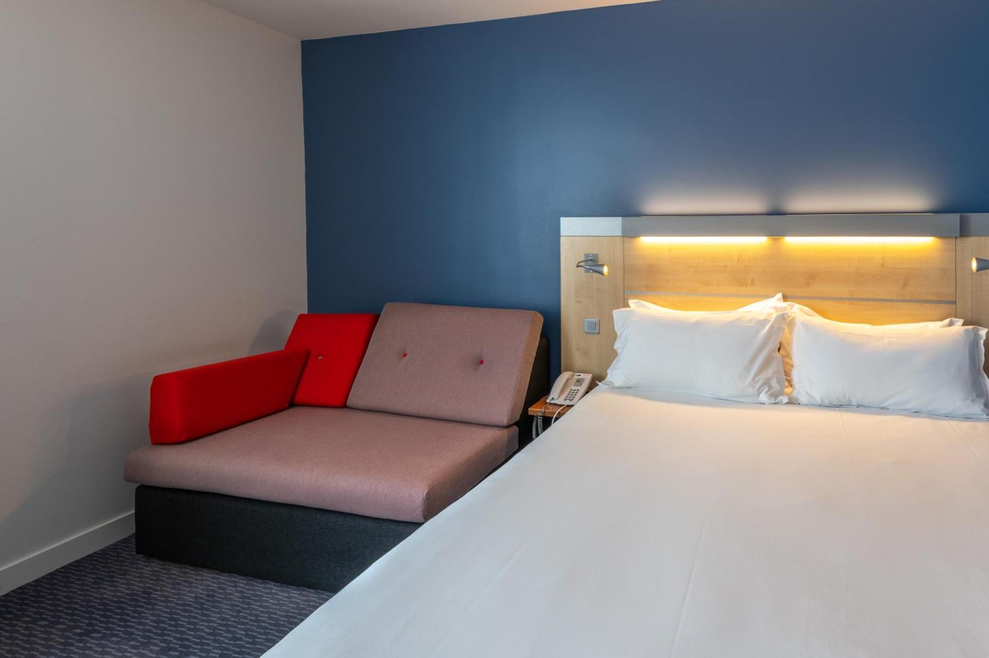Holiday Inn Express Saint-Nazaire By Ihg Esterno foto