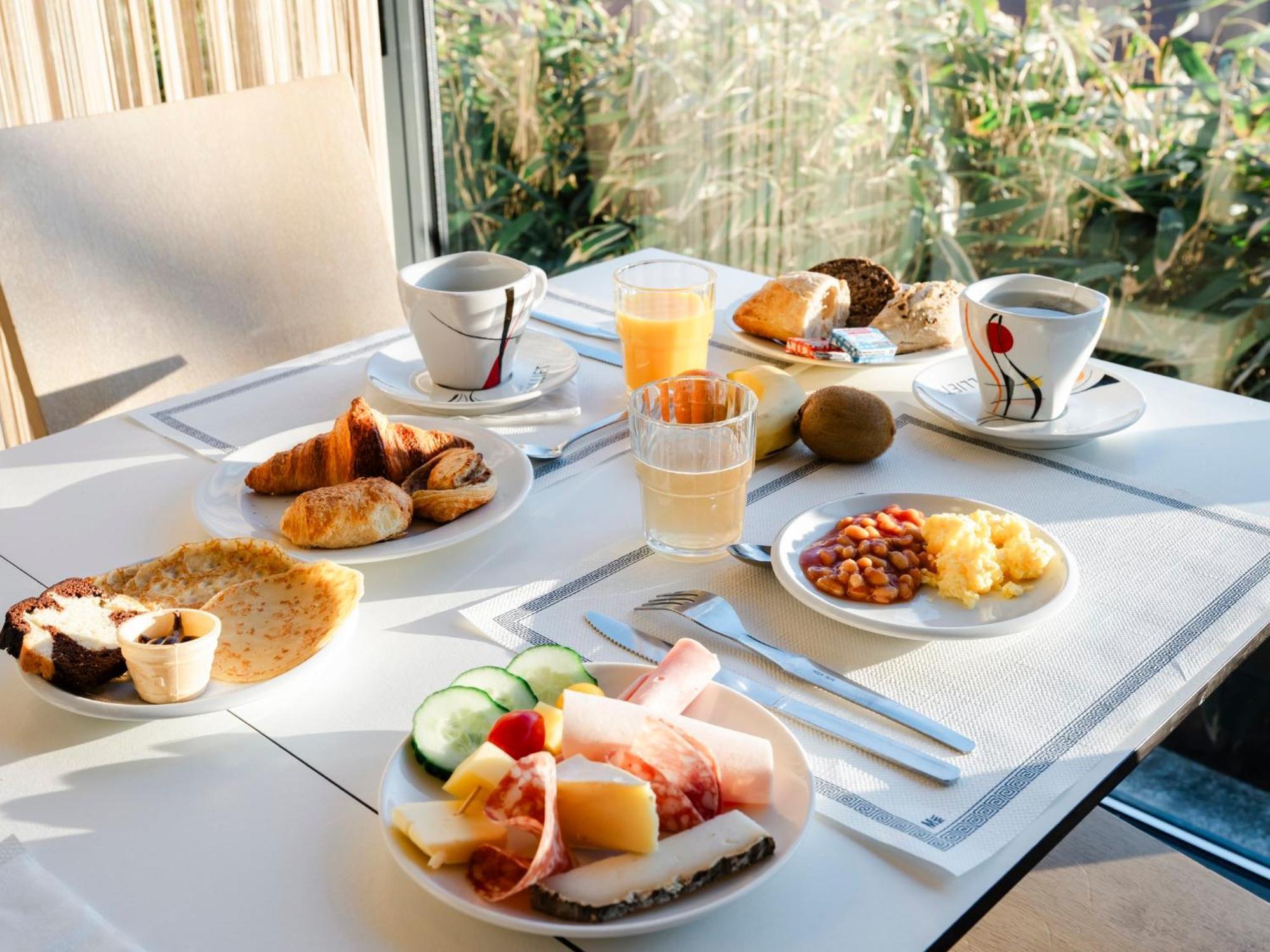 Holiday Inn Express Saint-Nazaire By Ihg Esterno foto