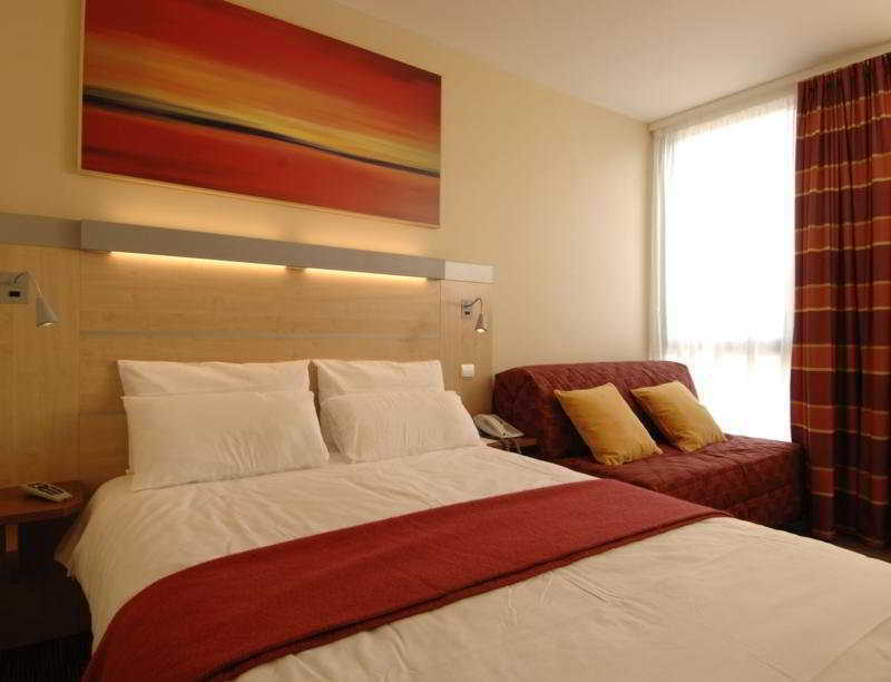 Holiday Inn Express Saint-Nazaire By Ihg Esterno foto